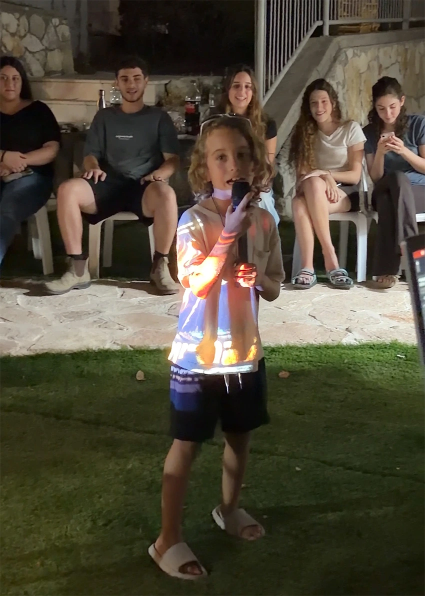 קריוקי לילדים יש לנו מאגר שירים גדול במיוחד